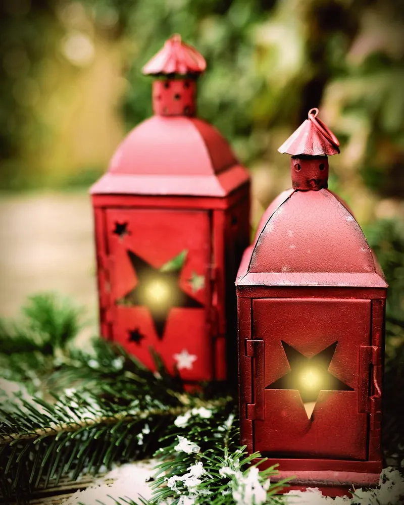Lantern light christmas