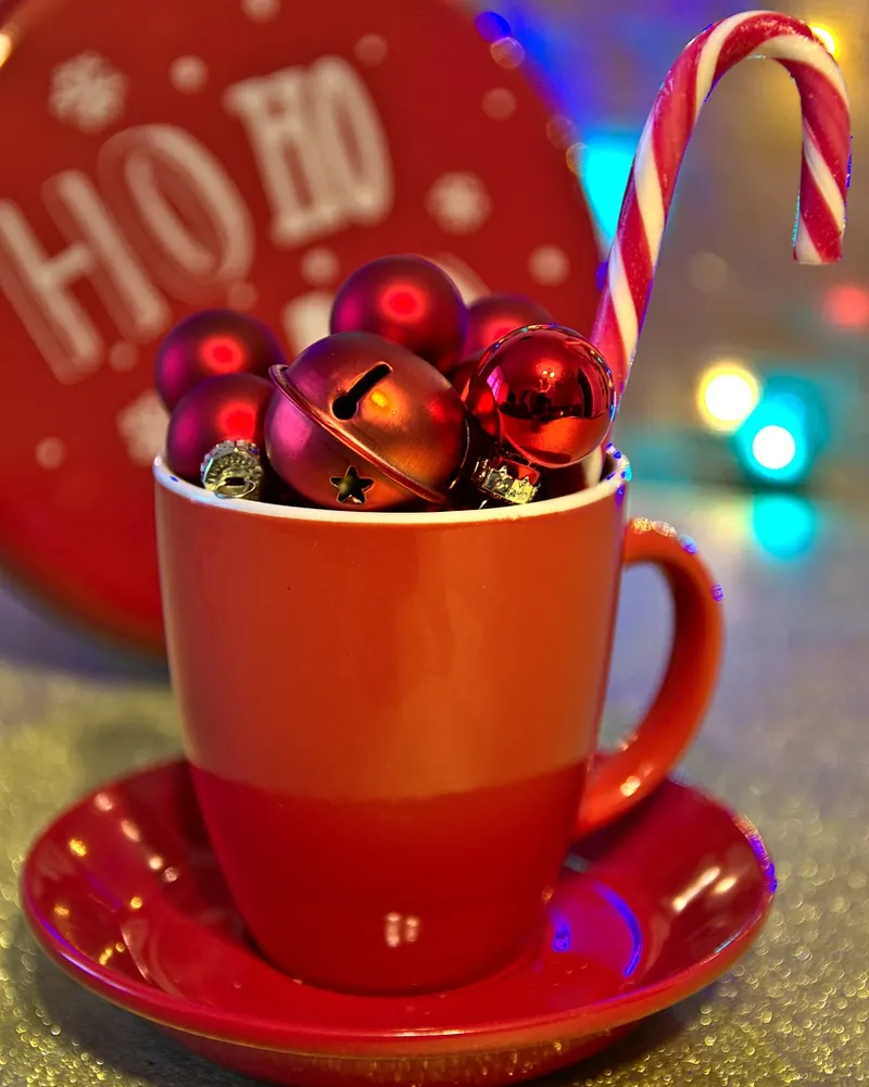 Ornaments mug candy cane